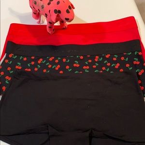 Bundle NWT VS Pink logo BoyShorts Large